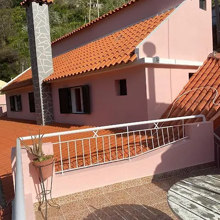 Vivenda Ribeiro - Curral Freiras